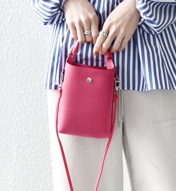 パーソナルカラー別バッグでおしゃれに差をつける